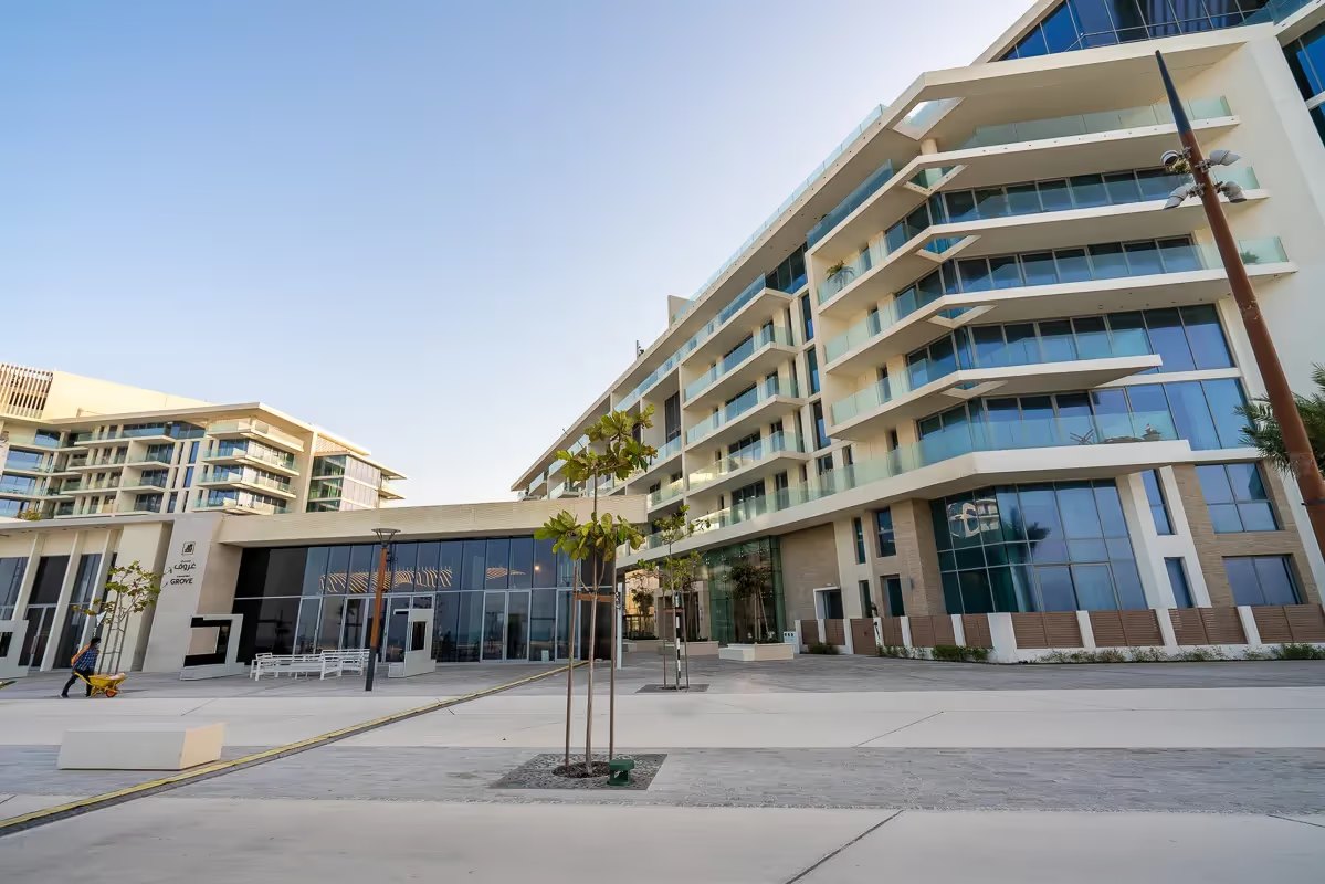Mamsha Al Saadiyat exterior view — off-plan apartments in Saadiyat Island