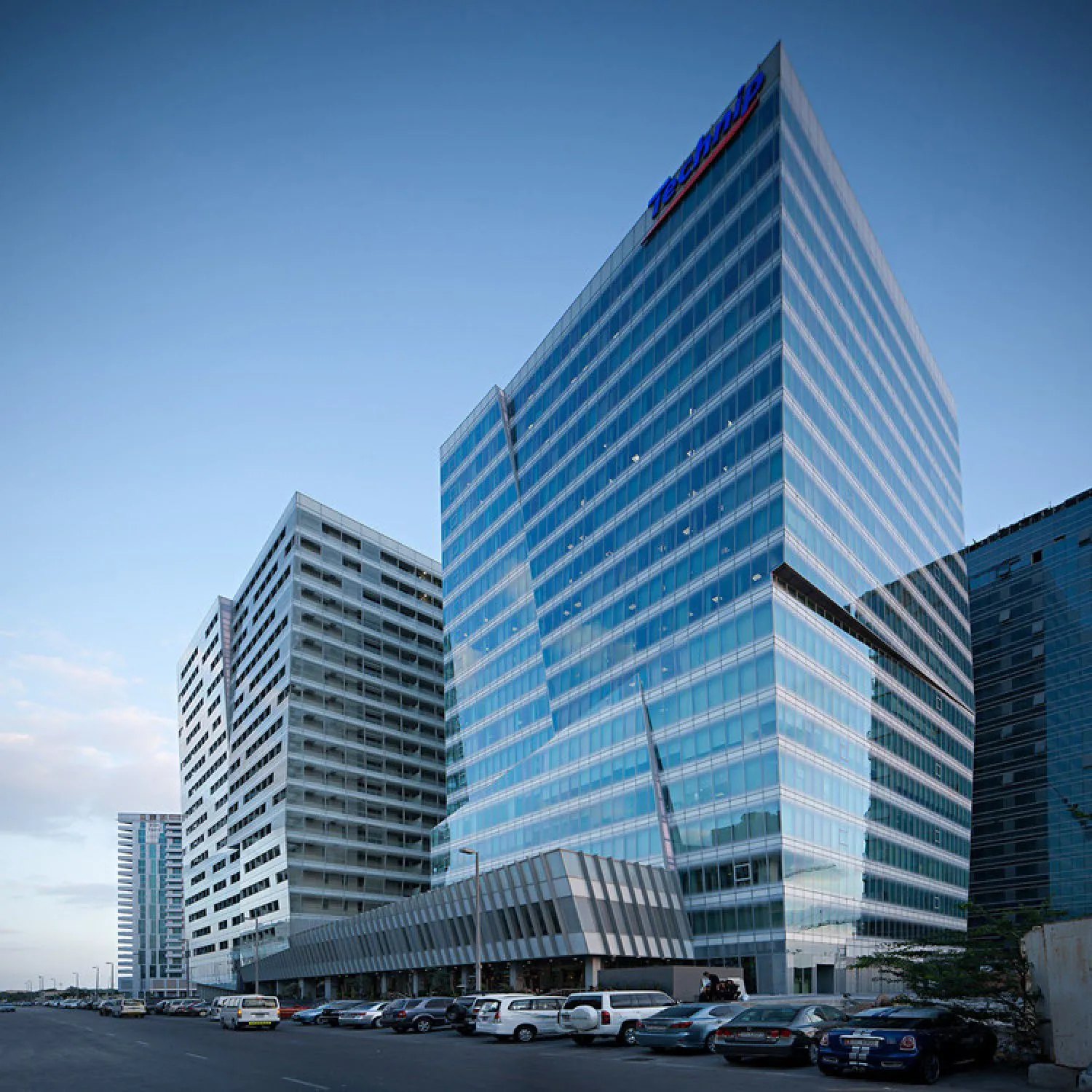 Guardian Towers interior view — off-plan apartments in Danet